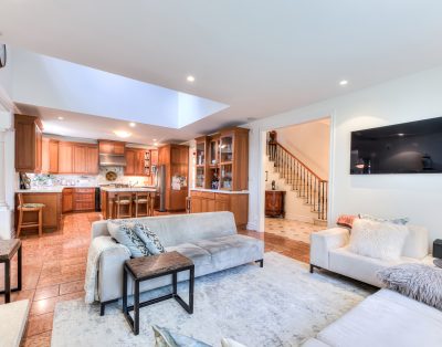 Maison spacieuse avec garage et terrain exceptionnel à Blainville
